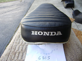 Honda SL350K2 NOS OEM Seat Honda Part 77100-340-670A sku 6305