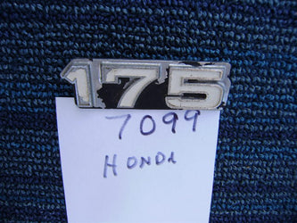 Honda CL175K6 sidecover badge sku 7099