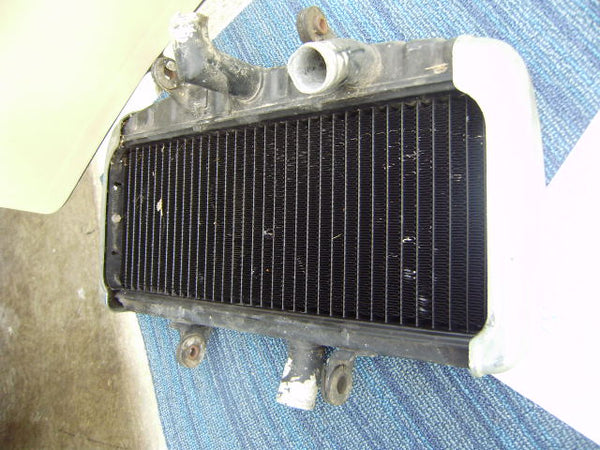 Suzuki GT750 radiator sku 7135