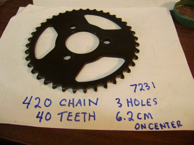 Rear Sprocket 40T 420 chain 3 bolt mounting at 6.4 cm on center sku 7231