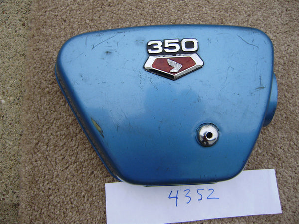 Honda CL350 K3 Strato Blue Metallic right sidecover 4352