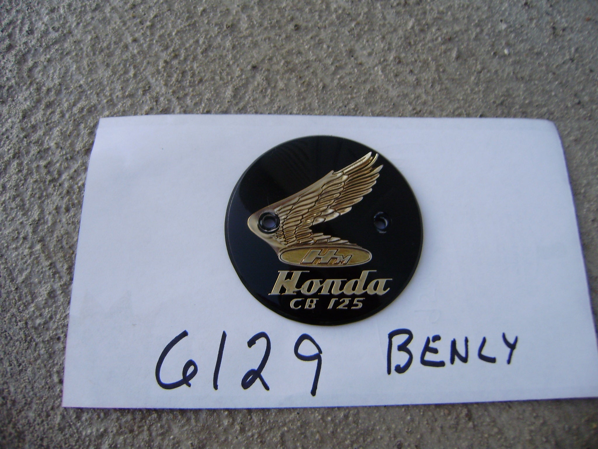 Pair Of Honda GL125 Gas Fuel Tank Emblem Badges – Left & Right Side – Gold – Aftermarket Paint