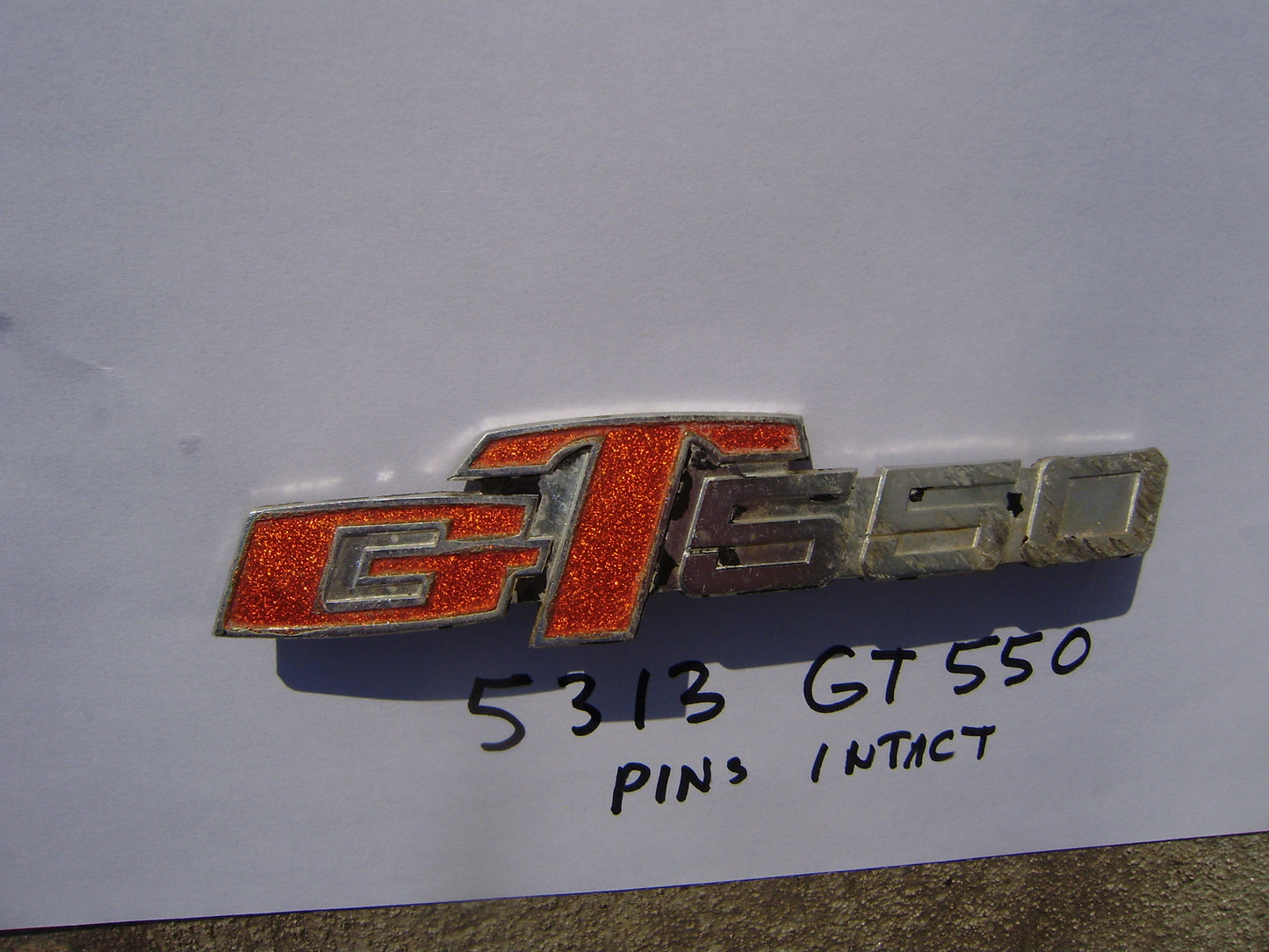 Sold Ebay Suzuki GT 550 Sidecover Badge 5213