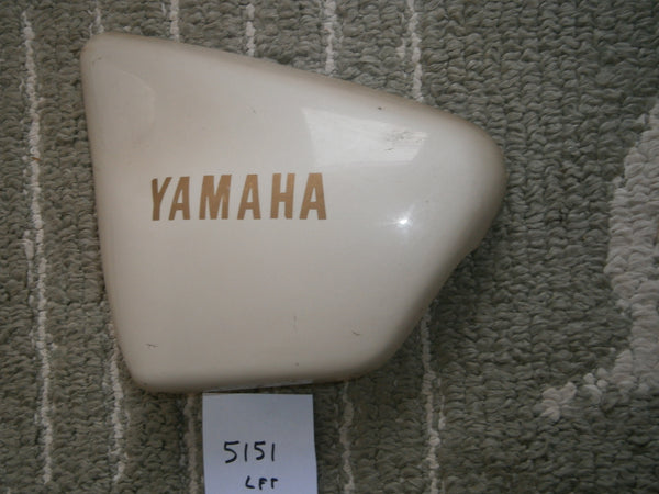 Yamaha XV250 Virago  sidecover left white 5151