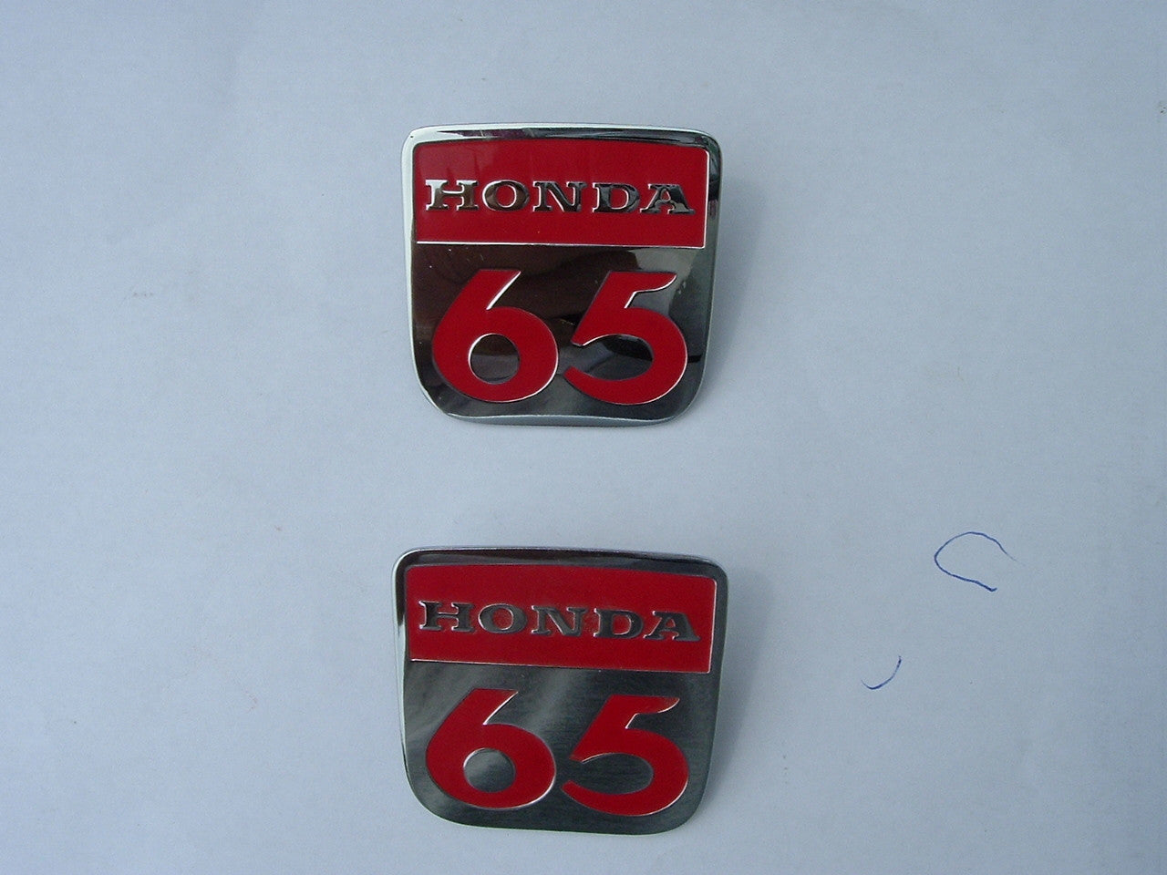 Honda Sport 65 Metal Sidecover Badge Pair 1092