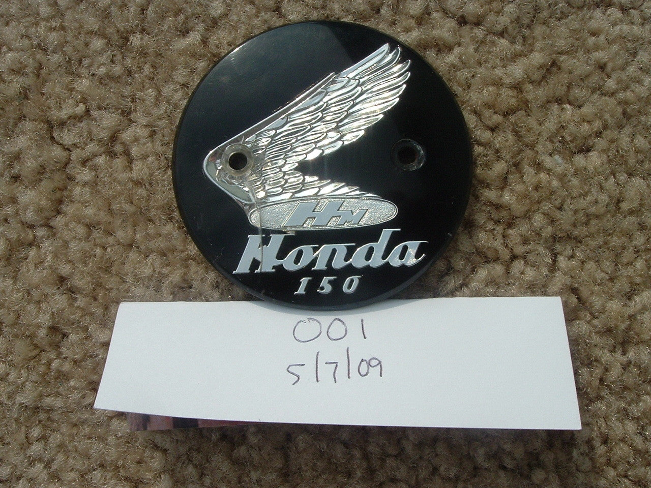 Honda CA95 150 Benly left badge 1105