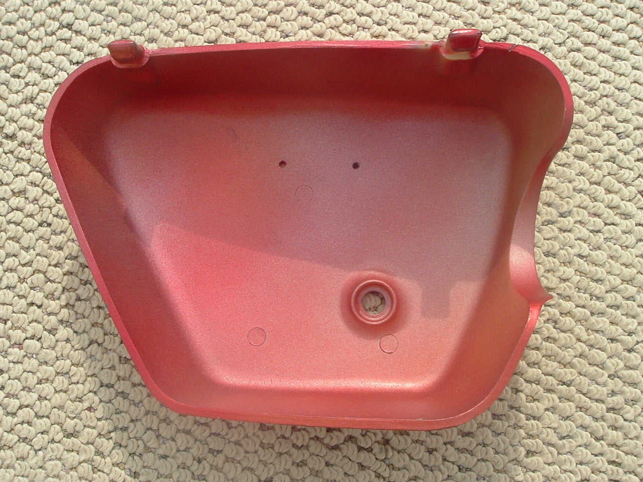 Honda CB350 CL350 1970 left Candy Ruby Red Sidecover NOS Perfect 1446
