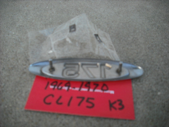 Honda CL175K3 Orange Sidecover badge 3467