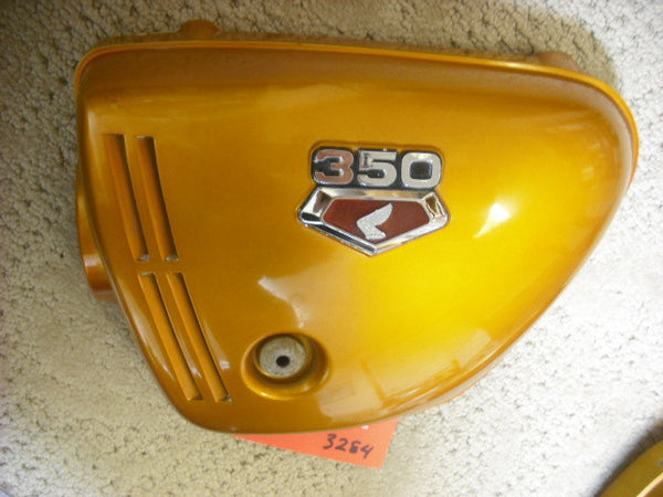 Honda CB350K3 lft  Candy Gold sidecover with badge