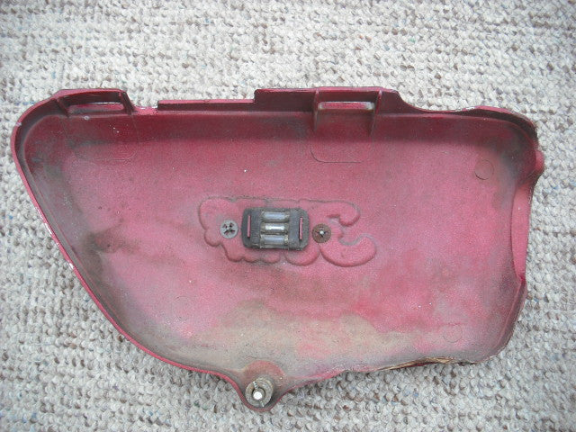 Sold 8/8/21 Honda CB350F 350 Four Sidecover red left w/badge 3839