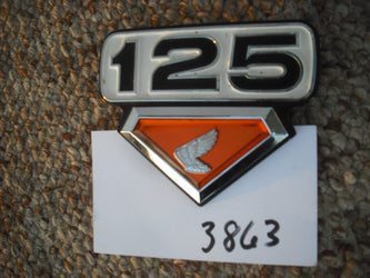 Honda CB125 1973 1974 Sidecover Badge