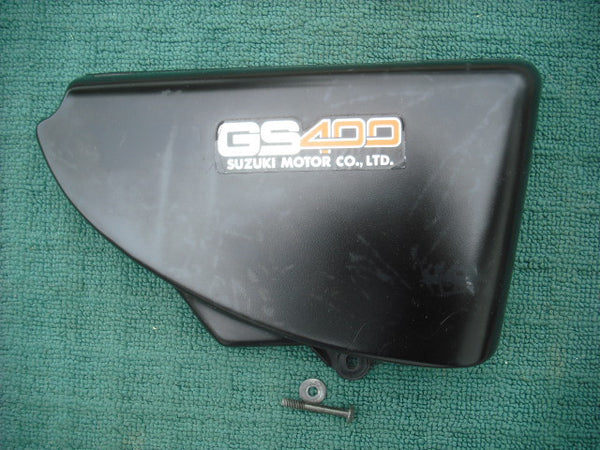 Sold Suzuki GS400 Black Right Sidecover 47111-44001