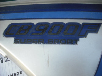 Honda CB900F sidecover right silver 83600-438  4020 sku 4020