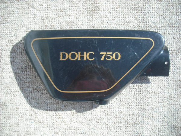 Yamaha DOHC 750 Left Black Sidecover 4059