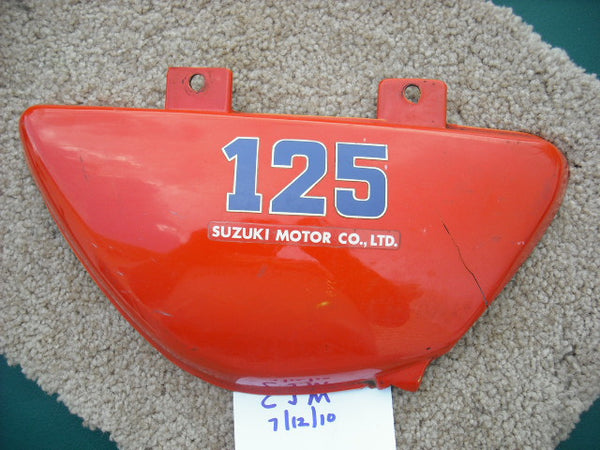 Suzuki 1976 TS125 Right Sidecover