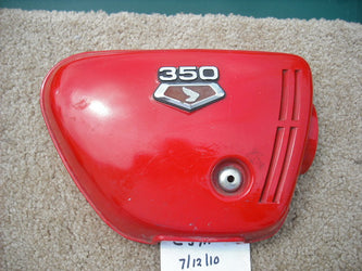 Honda CB350K3  Sidecover red right with badge sku 1652