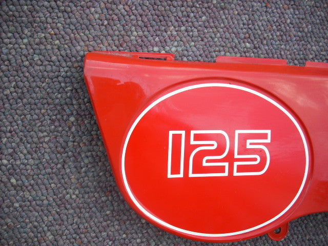Suzuki DS125 Right Red Sidecover Fits DS100 TS100 TS125