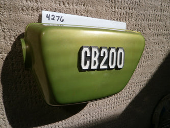 Honda CB200 left Muscat Green Metallic Sidecover with badge 4276