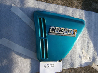 Honda CB360T left Candy Rivera Blue Sidecover 4502