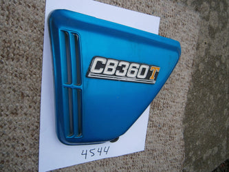Honda CB360T left Candy Sapphire Blue Sidecover 4544